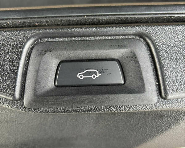 Белый БМВ Х5, объемом двигателя 3 л и пробегом 83 тыс. км за 44999 $, фото 24 на Automoto.ua