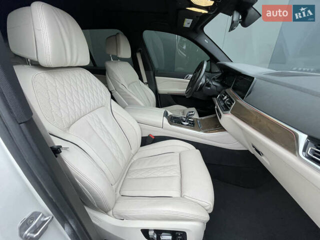Білий БМВ Х5, об'ємом двигуна 3 л та пробігом 154 тис. км за 65000 $, фото 21 на Automoto.ua