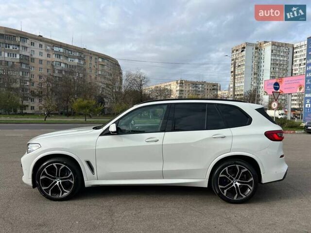 Белый БМВ Х5, объемом двигателя 3 л и пробегом 117 тыс. км за 59900 $, фото 10 на Automoto.ua