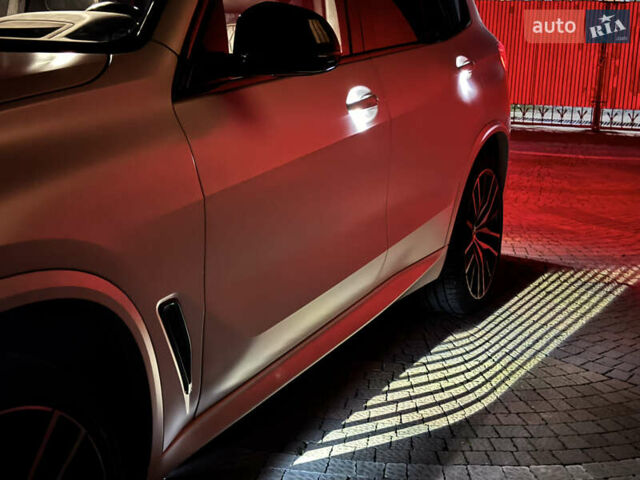 Белый БМВ Х5, объемом двигателя 4.39 л и пробегом 85 тыс. км за 63000 $, фото 53 на Automoto.ua