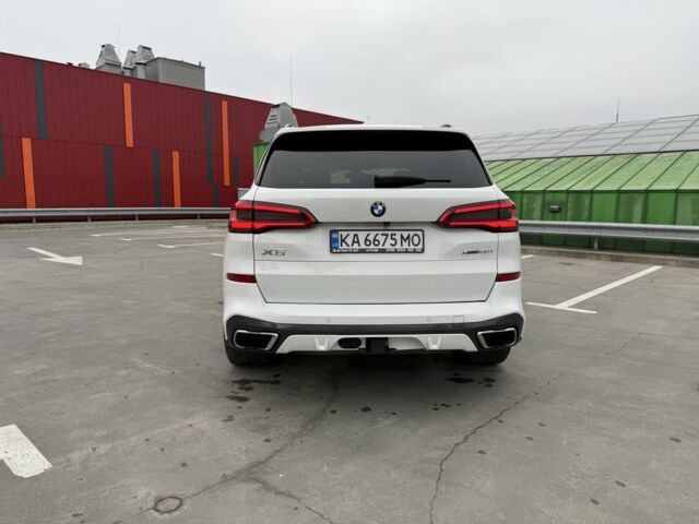 Белый БМВ Х5, объемом двигателя 4.4 л и пробегом 74 тыс. км за 56000 $, фото 3 на Automoto.ua