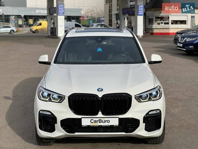 Белый БМВ Х5, объемом двигателя 3 л и пробегом 117 тыс. км за 59900 $, фото 7 на Automoto.ua