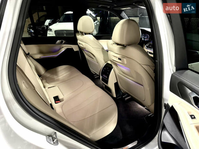 Белый БМВ Х5, объемом двигателя 3 л и пробегом 114 тыс. км за 49900 $, фото 33 на Automoto.ua