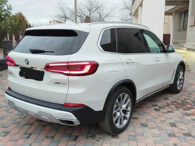 Белый БМВ Х5, объемом двигателя 3 л и пробегом 99 тыс. км за 33000 $, фото 1 на Automoto.ua