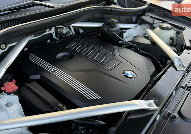 Белый БМВ Х5, объемом двигателя 3 л и пробегом 149 тыс. км за 48000 $, фото 18 на Automoto.ua