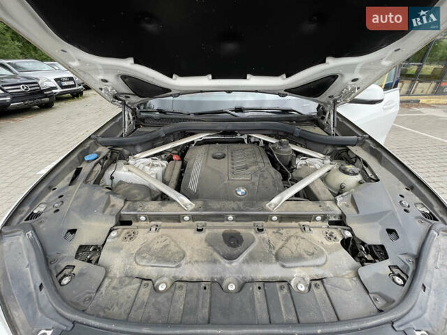 Білий БМВ Х5, об'ємом двигуна 3 л та пробігом 156 тис. км за 43000 $, фото 18 на Automoto.ua