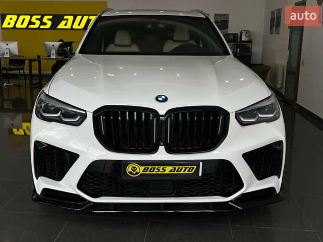 Белый БМВ Х5, объемом двигателя 3 л и пробегом 144 тыс. км за 46500 $, фото 1 на Automoto.ua