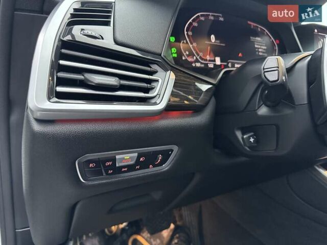 Белый БМВ Х5, объемом двигателя 3 л и пробегом 62 тыс. км за 50900 $, фото 88 на Automoto.ua