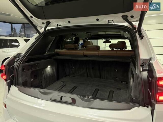 Белый БМВ Х5, объемом двигателя 4.39 л и пробегом 166 тыс. км за 55500 $, фото 61 на Automoto.ua