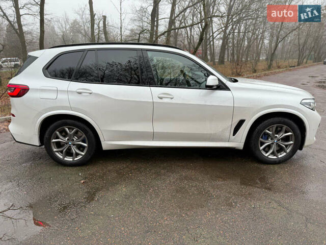 Белый БМВ Х5, объемом двигателя 2.99 л и пробегом 141 тыс. км за 64900 $, фото 6 на Automoto.ua