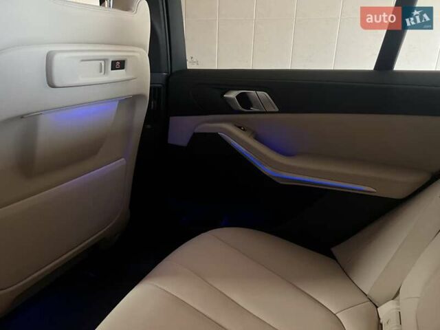 Белый БМВ Х5, объемом двигателя 3 л и пробегом 76 тыс. км за 53999 $, фото 30 на Automoto.ua