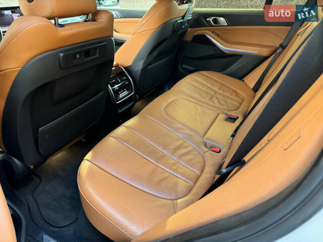 Білий БМВ Х5, об'ємом двигуна 3 л та пробігом 120 тис. км за 42900 $, фото 24 на Automoto.ua