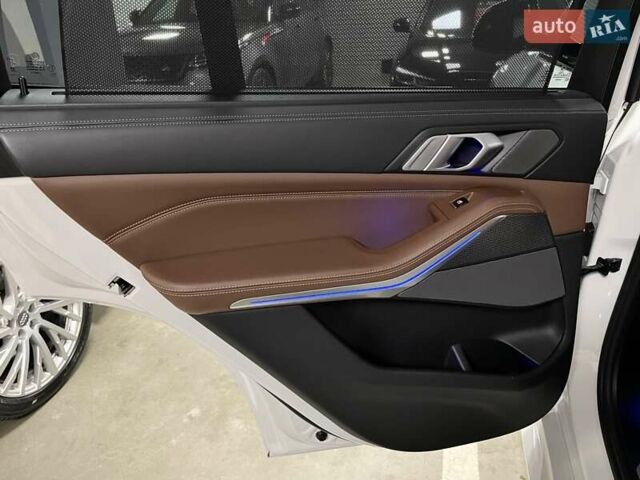 Білий БМВ Х5, об'ємом двигуна 2.99 л та пробігом 73 тис. км за 69700 $, фото 36 на Automoto.ua