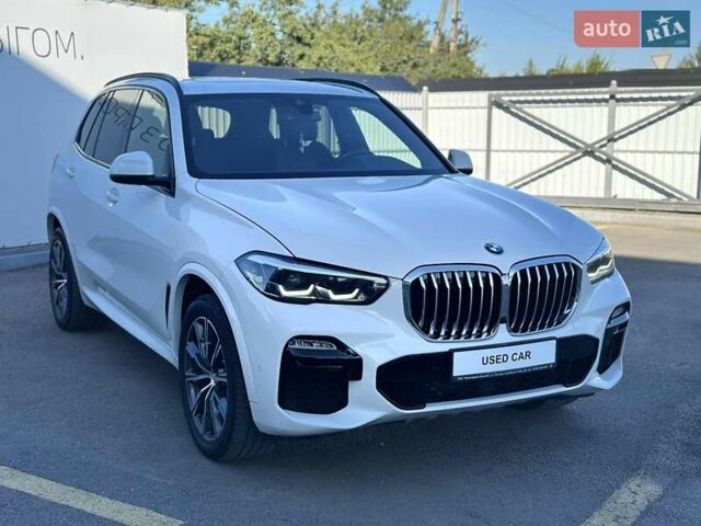 Белый БМВ Х5, объемом двигателя 2.99 л и пробегом 160 тыс. км за 54500 $, фото 2 на Automoto.ua