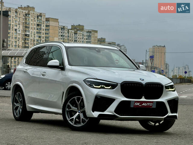 Белый БМВ Х5, объемом двигателя 3 л и пробегом 139 тыс. км за 47950 $, фото 3 на Automoto.ua