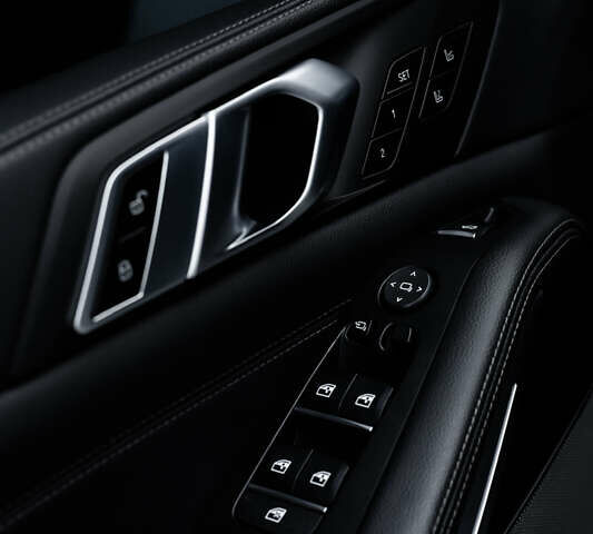 Белый БМВ Х5, объемом двигателя 3 л и пробегом 135 тыс. км за 64000 $, фото 41 на Automoto.ua