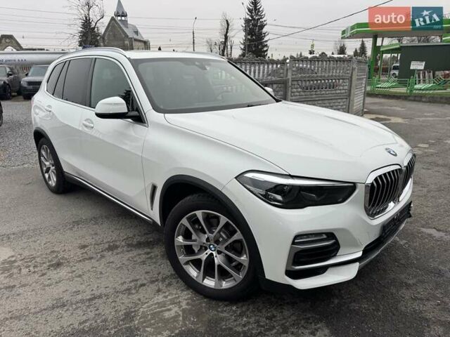 Белый БМВ Х5, объемом двигателя 3 л и пробегом 62 тыс. км за 50900 $, фото 68 на Automoto.ua