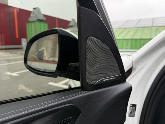 Белый БМВ Х5, объемом двигателя 4.4 л и пробегом 74 тыс. км за 56000 $, фото 11 на Automoto.ua