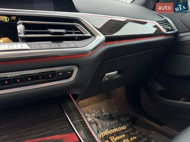 Белый БМВ Х5, объемом двигателя 3 л и пробегом 62 тыс. км за 50900 $, фото 2 на Automoto.ua