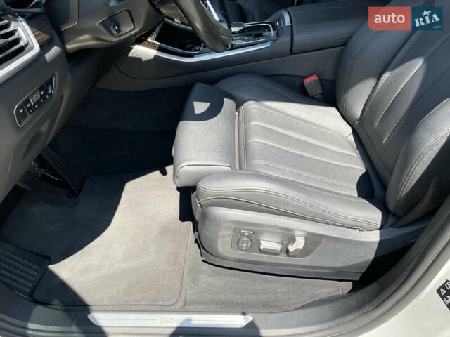 Білий БМВ Х5, об'ємом двигуна 3 л та пробігом 102 тис. км за 43700 $, фото 17 на Automoto.ua