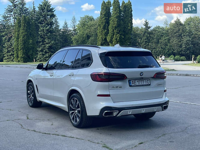 Белый БМВ Х5, объемом двигателя 3 л и пробегом 162 тыс. км за 59000 $, фото 7 на Automoto.ua
