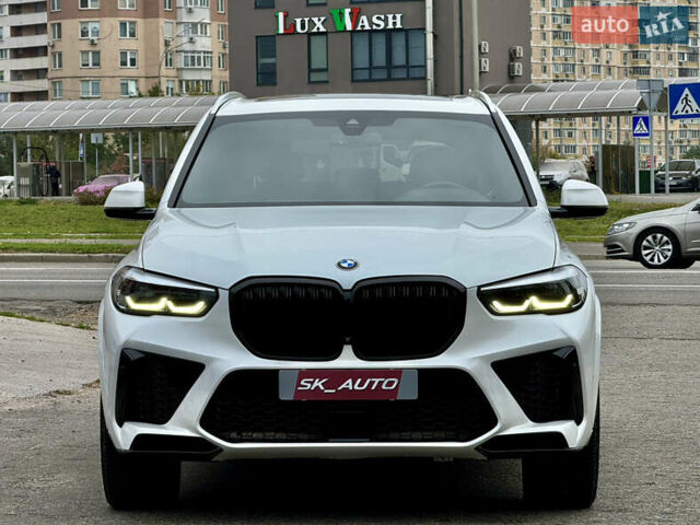 Белый БМВ Х5, объемом двигателя 3 л и пробегом 139 тыс. км за 47950 $, фото 2 на Automoto.ua