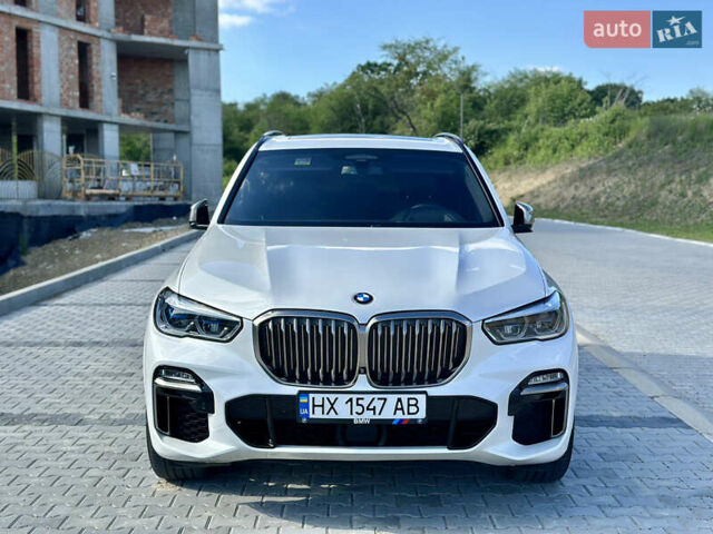 Белый БМВ Х5, объемом двигателя 2.99 л и пробегом 104 тыс. км за 71000 $, фото 1 на Automoto.ua