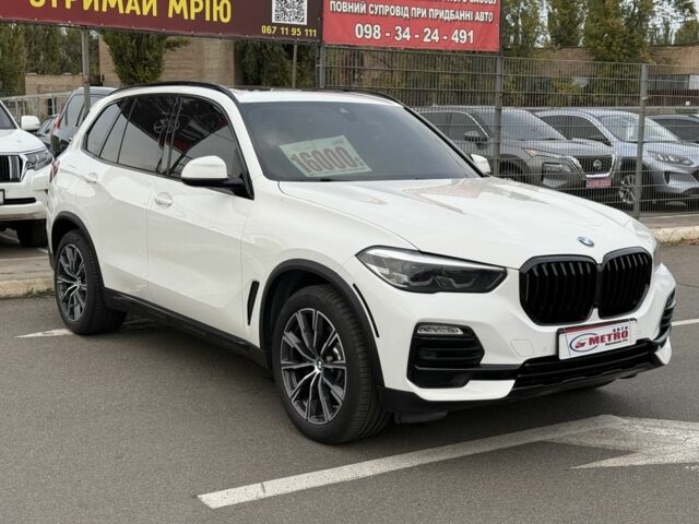 Белый БМВ Х5, объемом двигателя 3 л и пробегом 99 тыс. км за 42000 $, фото 1 на Automoto.ua