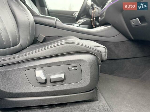 Білий БМВ Х5, об'ємом двигуна 2 л та пробігом 193 тис. км за 49500 $, фото 27 на Automoto.ua