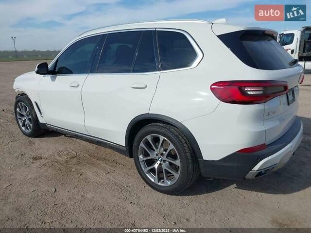 Белый БМВ Х5, объемом двигателя 3 л и пробегом 103 тыс. км за 38570 $, фото 2 на Automoto.ua