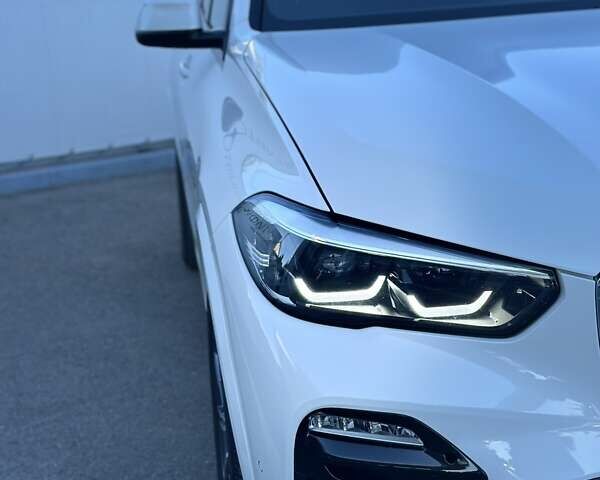 Белый БМВ Х5, объемом двигателя 2.99 л и пробегом 160 тыс. км за 54500 $, фото 11 на Automoto.ua