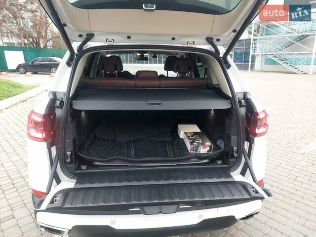 Белый БМВ Х5, объемом двигателя 2.99 л и пробегом 131 тыс. км за 61000 $, фото 5 на Automoto.ua