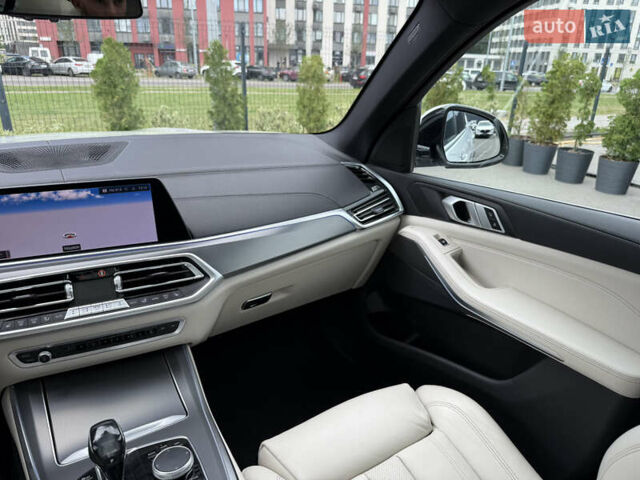 Белый БМВ Х5, объемом двигателя 3 л и пробегом 92 тыс. км за 47900 $, фото 38 на Automoto.ua