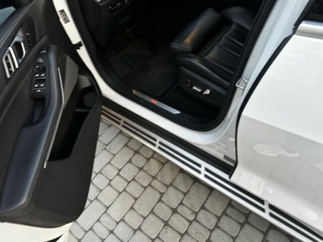 Білий БМВ Х5, об'ємом двигуна 3 л та пробігом 165 тис. км за 41996 $, фото 6 на Automoto.ua