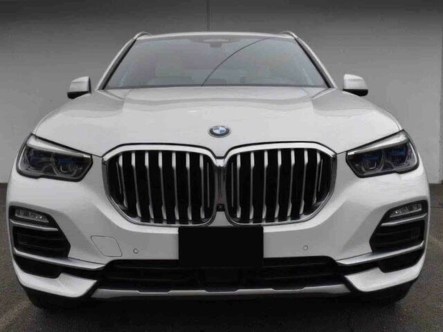 Белый БМВ Х5, объемом двигателя 3 л и пробегом 44 тыс. км за 8500 $, фото 1 на Automoto.ua