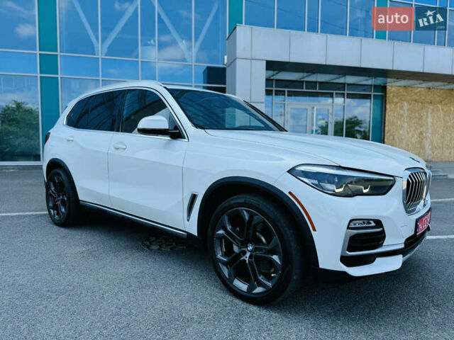 Белый БМВ Х5, объемом двигателя 3 л и пробегом 139 тыс. км за 45700 $, фото 3 на Automoto.ua