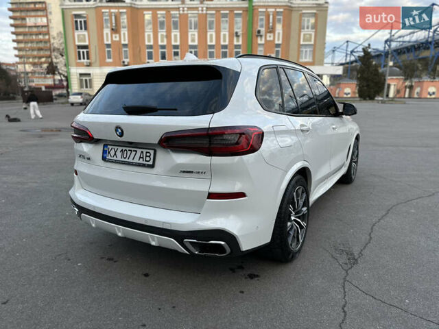 Белый БМВ Х5, объемом двигателя 3 л и пробегом 96 тыс. км за 64000 $, фото 2 на Automoto.ua