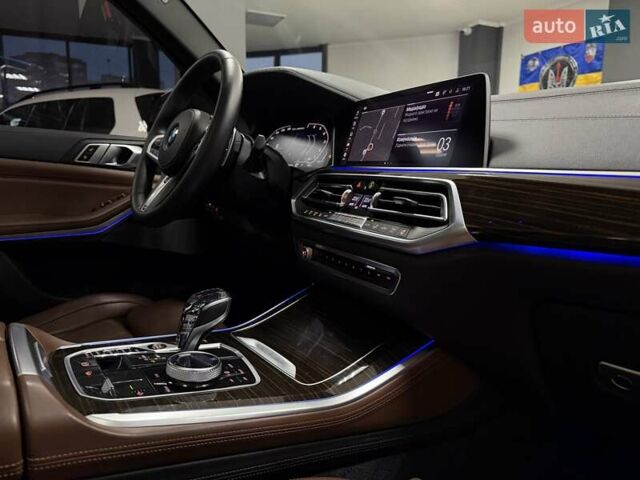 Белый БМВ Х5, объемом двигателя 4.39 л и пробегом 166 тыс. км за 55500 $, фото 56 на Automoto.ua