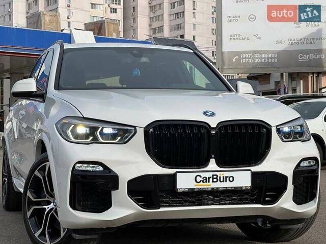 Белый БМВ Х5, объемом двигателя 3 л и пробегом 117 тыс. км за 59900 $, фото 3 на Automoto.ua