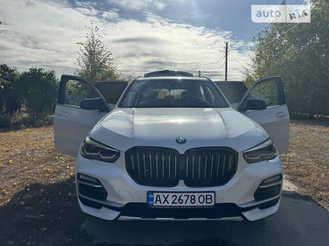 Белый БМВ Х5, объемом двигателя 3 л и пробегом 110 тыс. км за 52000 $, фото 13 на Automoto.ua