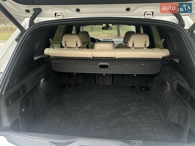 Белый БМВ Х5, объемом двигателя 3 л и пробегом 50 тыс. км за 60000 $, фото 8 на Automoto.ua