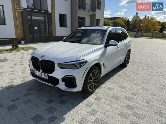 Белый БМВ Х5, объемом двигателя 3 л и пробегом 93 тыс. км за 55000 $, фото 1 на Automoto.ua