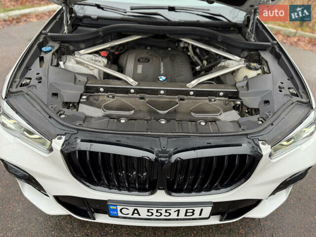 Белый БМВ Х5, объемом двигателя 2.99 л и пробегом 141 тыс. км за 64900 $, фото 19 на Automoto.ua