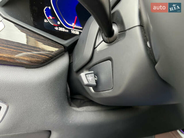 Белый БМВ Х5, объемом двигателя 3 л и пробегом 46 тыс. км за 53000 $, фото 30 на Automoto.ua