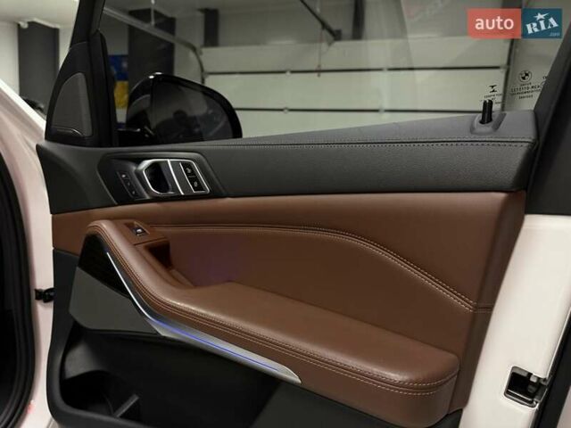 Белый БМВ Х5, объемом двигателя 4.39 л и пробегом 166 тыс. км за 55500 $, фото 55 на Automoto.ua