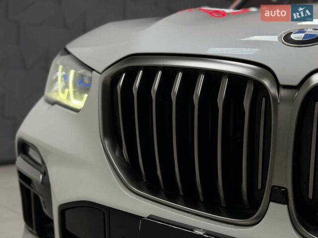 Белый БМВ Х5, объемом двигателя 4.39 л и пробегом 166 тыс. км за 55500 $, фото 5 на Automoto.ua