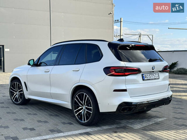 Белый БМВ Х5, объемом двигателя 4.39 л и пробегом 85 тыс. км за 63000 $, фото 3 на Automoto.ua