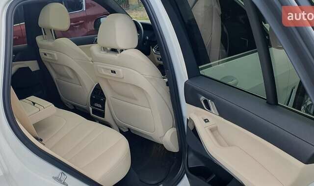 Білий БМВ Х5, об'ємом двигуна 3 л та пробігом 54 тис. км за 52500 $, фото 26 на Automoto.ua