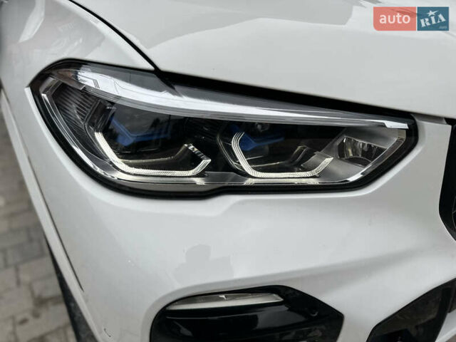 Белый БМВ Х5, объемом двигателя 4.39 л и пробегом 69 тыс. км за 61000 $, фото 7 на Automoto.ua