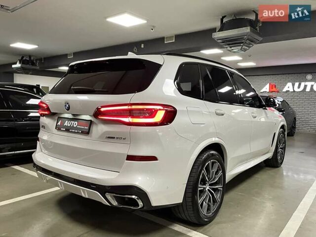 Білий БМВ Х5, об'ємом двигуна 2.99 л та пробігом 73 тис. км за 69700 $, фото 10 на Automoto.ua